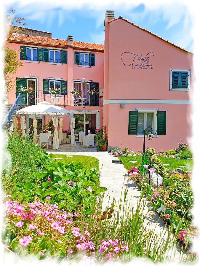 Casa Vacanze Family Albisola Superiore Extérieur photo