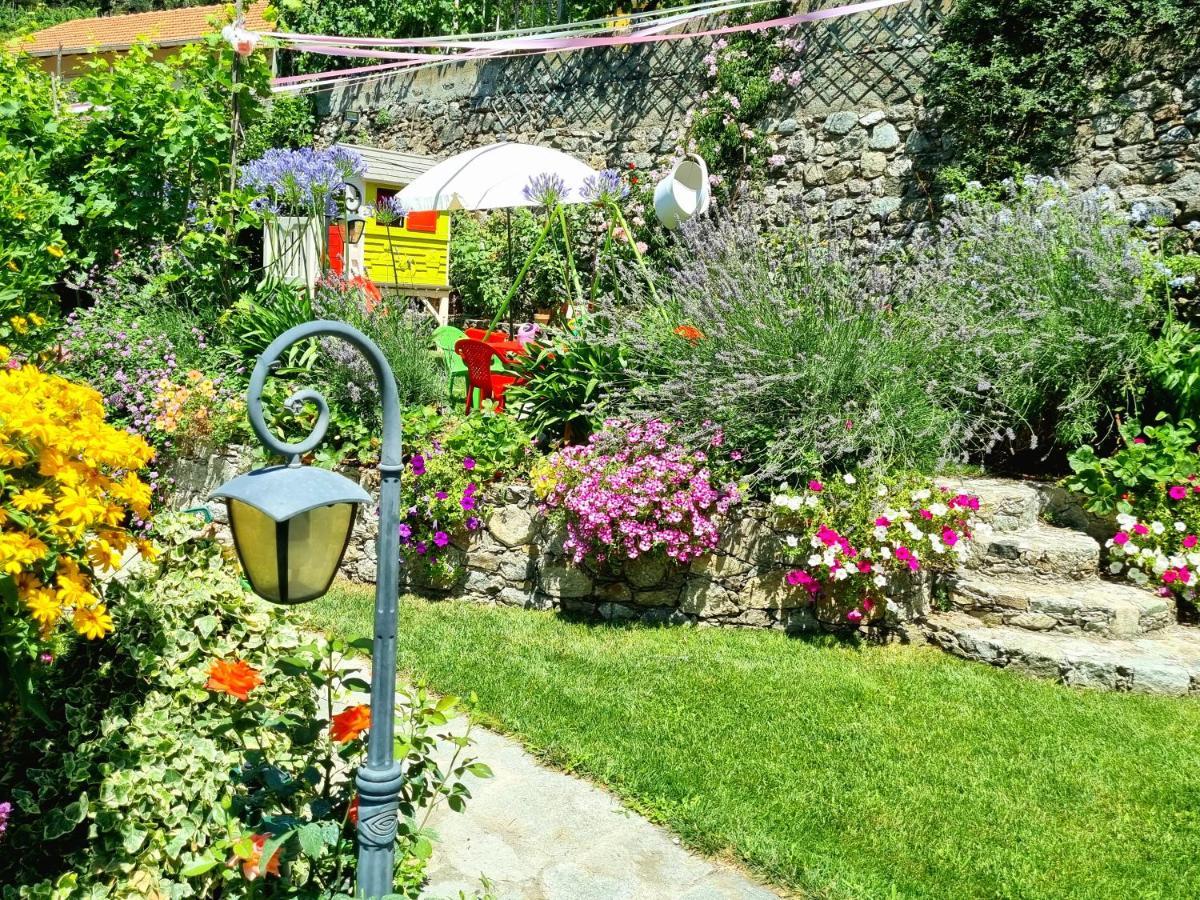 Casa Vacanze Family Albisola Superiore Extérieur photo